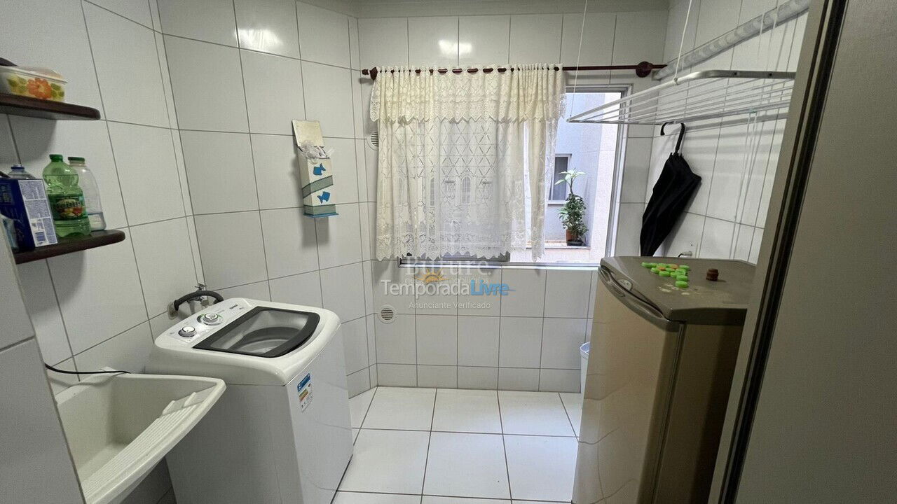 Apartment for vacation rental in Itapema (Meia Praia)