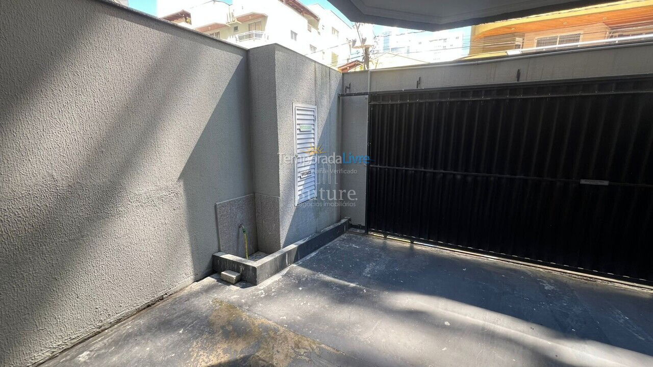 Apartment for vacation rental in Itapema (Meia Praia)