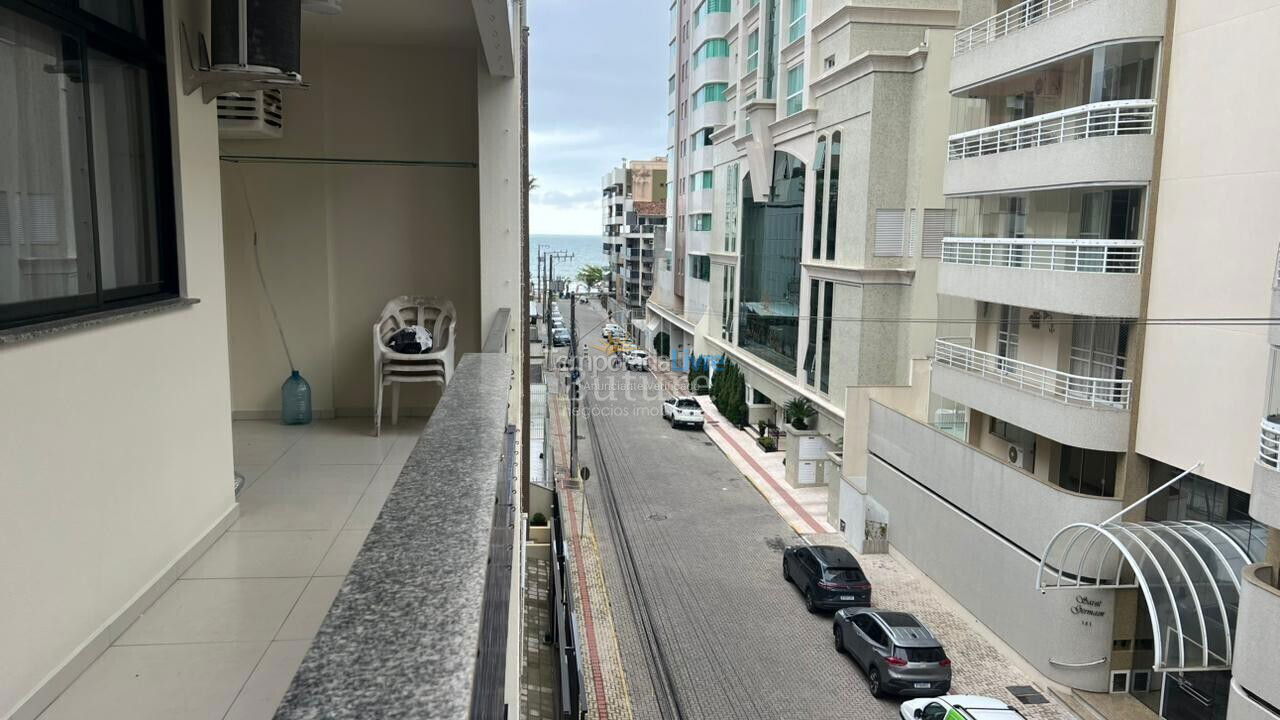 Apartamento para aluguel de temporada em Itapema (Meia Praia)