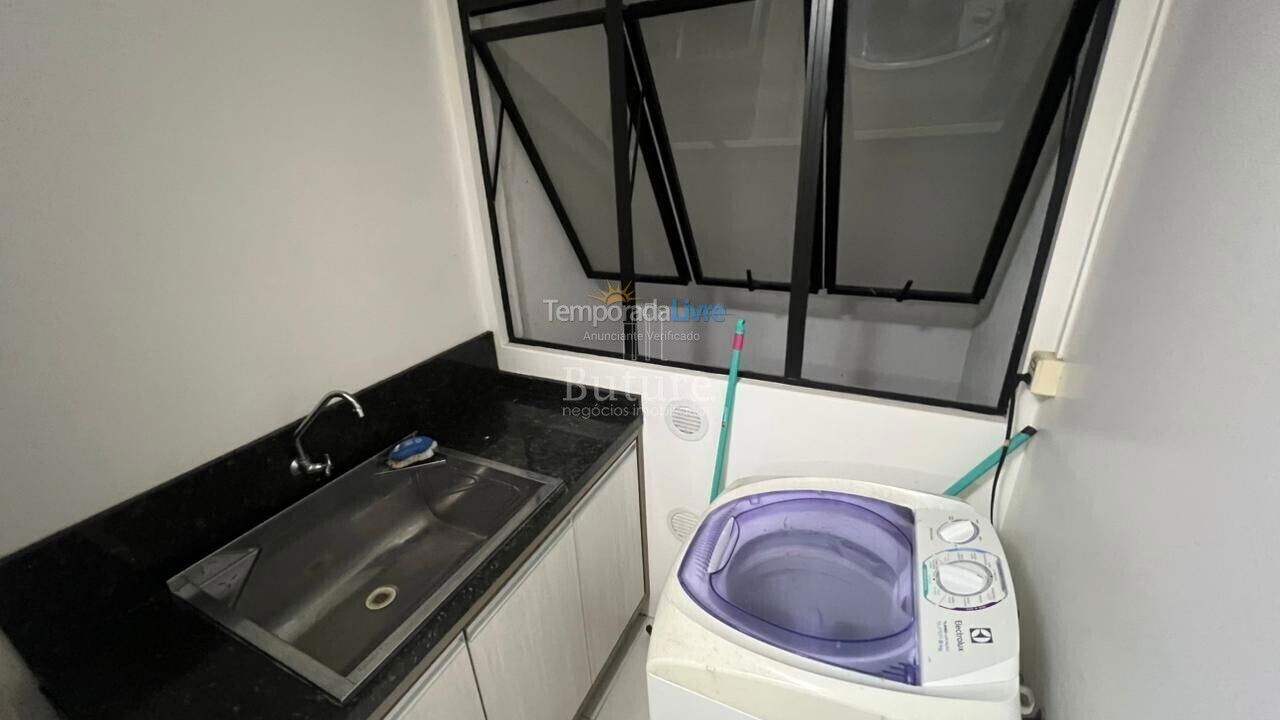 Apartamento para aluguel de temporada em Itapema (Meia Praia)