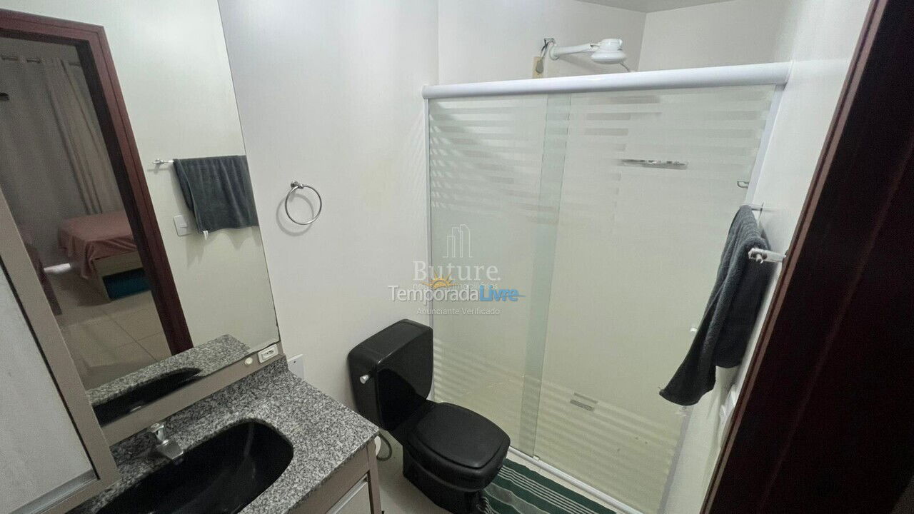Apartamento para aluguel de temporada em Itapema (Meia Praia)