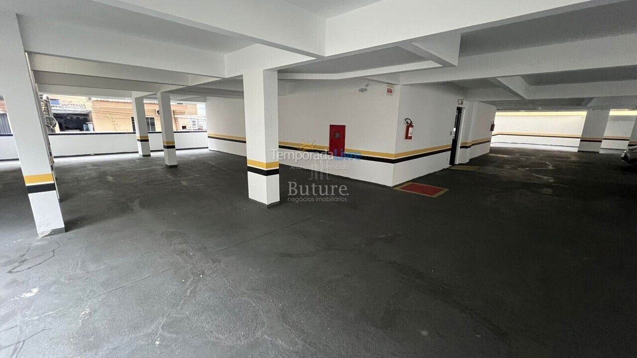 Apartamento para aluguel de temporada em Itapema (Meia Praia)