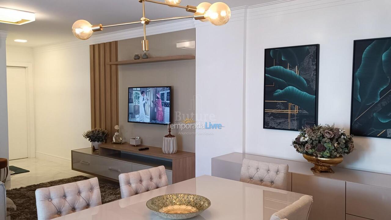 Apartamento para aluguel de temporada em Itapema (Meia Praia)
