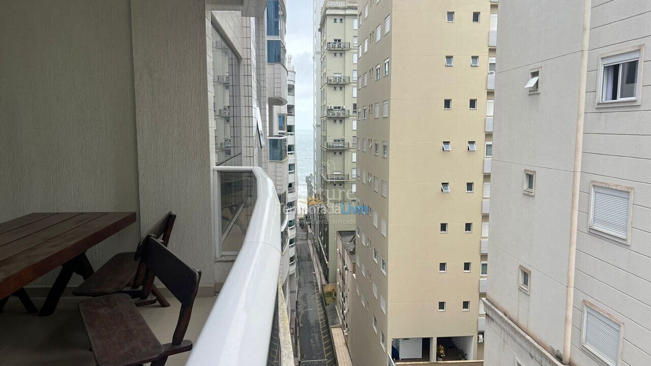 Apartamento para aluguel de temporada em Itapema (Meia Praia)