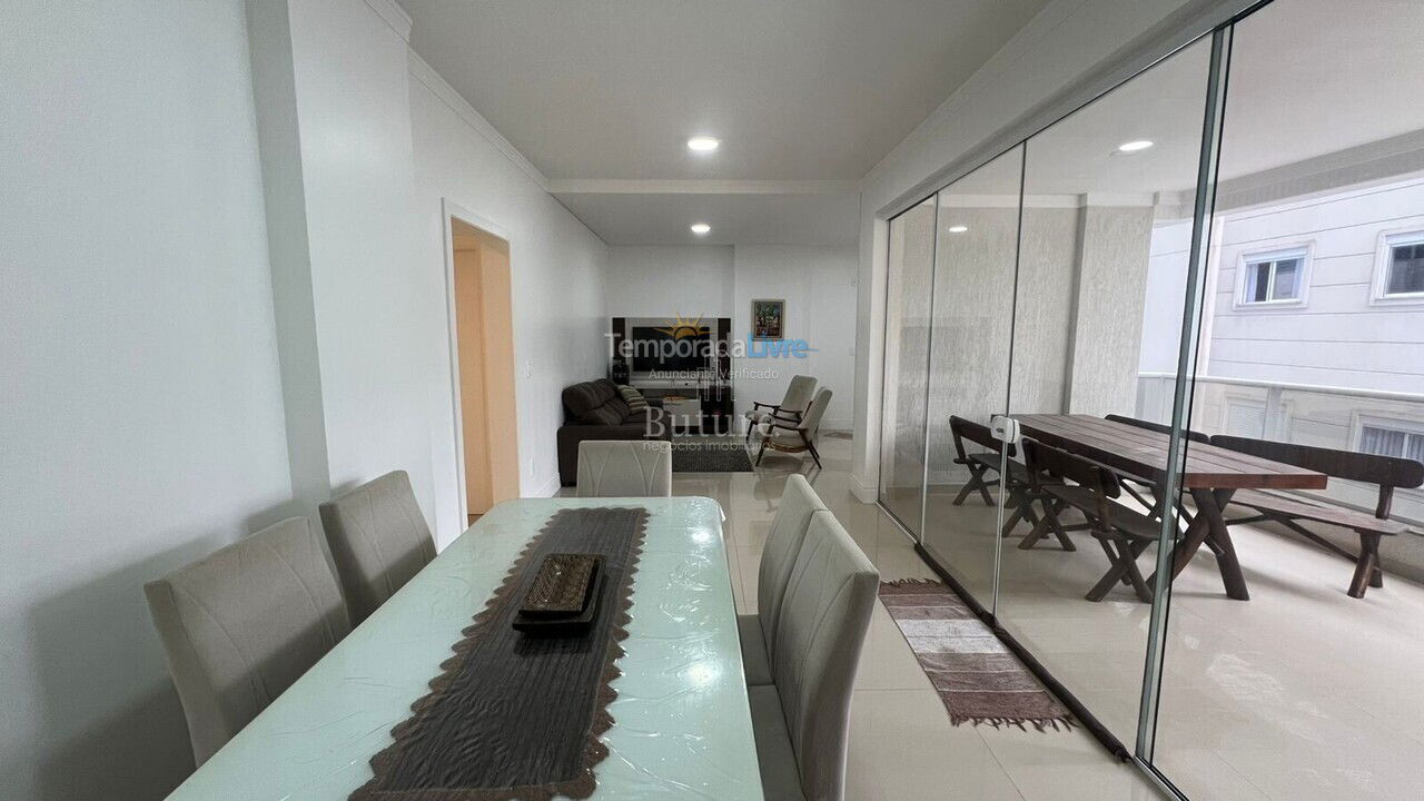 Apartamento para aluguel de temporada em Itapema (Meia Praia)
