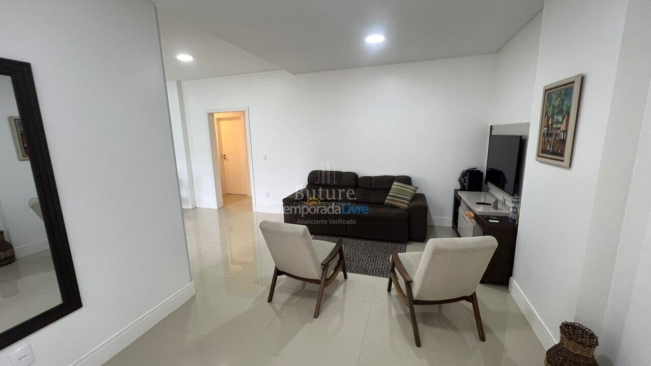 Apartamento para aluguel de temporada em Itapema (Meia Praia)