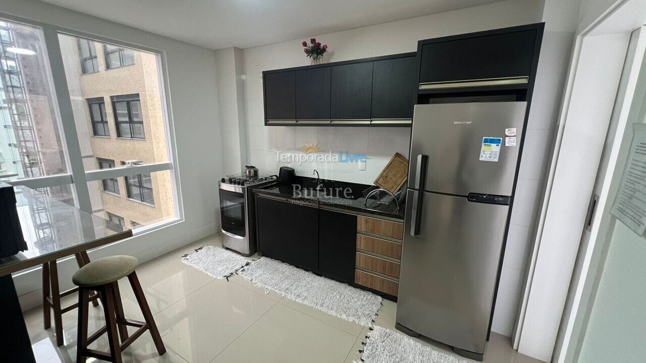 Apartamento para aluguel de temporada em Itapema (Meia Praia)