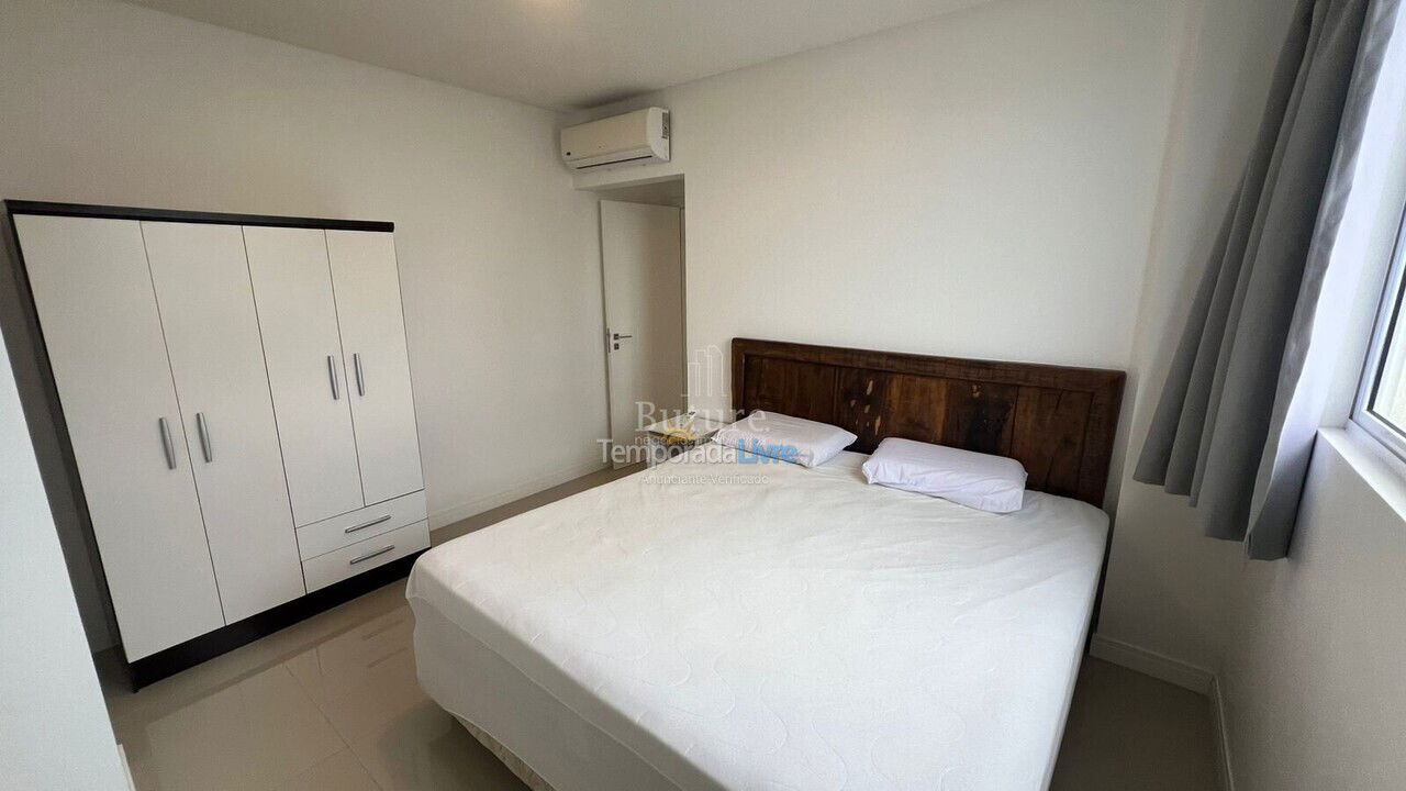 Apartamento para aluguel de temporada em Itapema (Meia Praia)