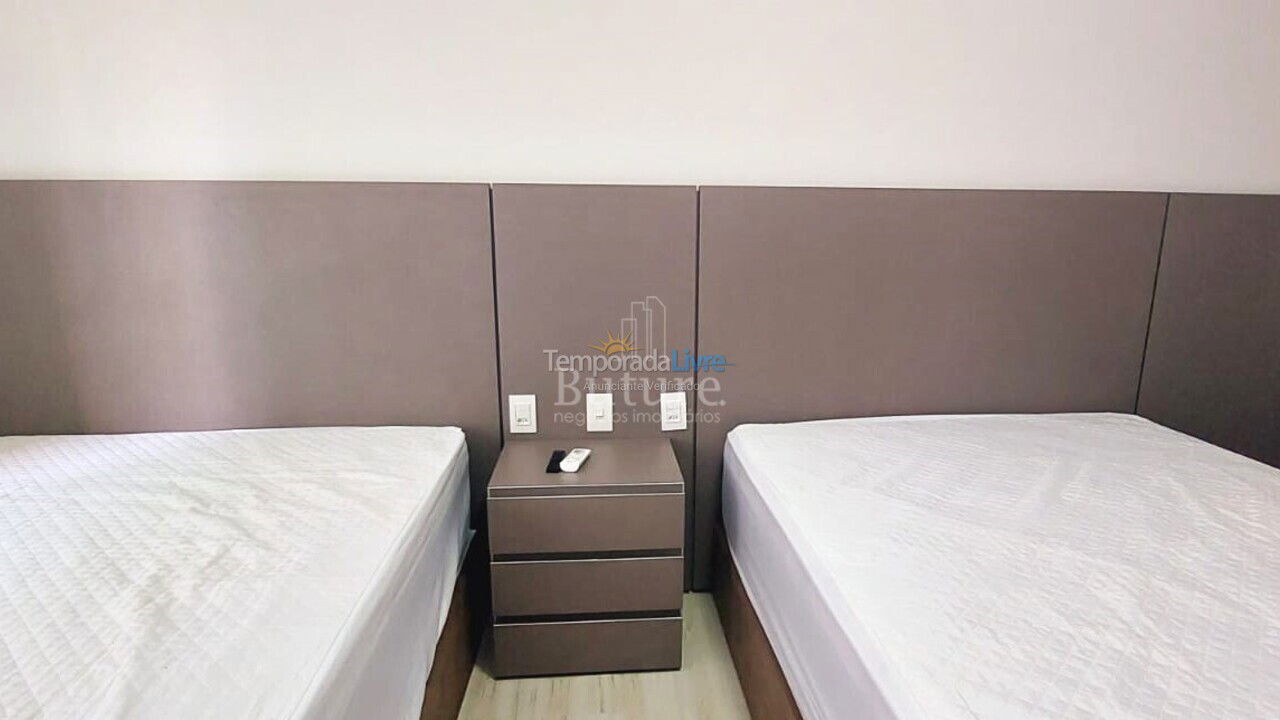 Apartamento para alquiler de vacaciones em Itapema (Meia Praia)