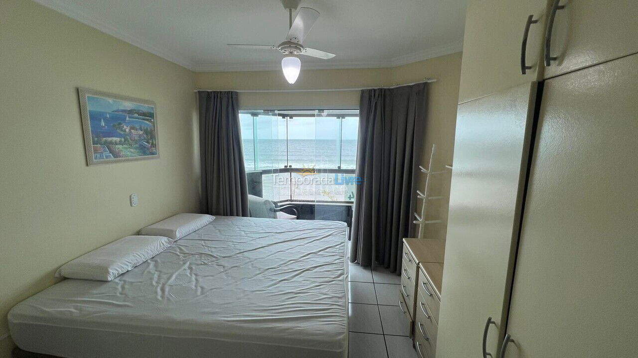 Apartamento para aluguel de temporada em Itapema (Meia Praia)