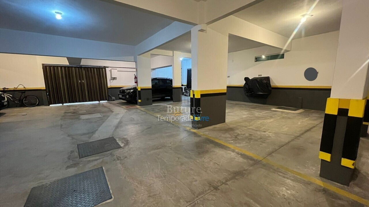 Apartamento para aluguel de temporada em Itapema (Meia Praia)