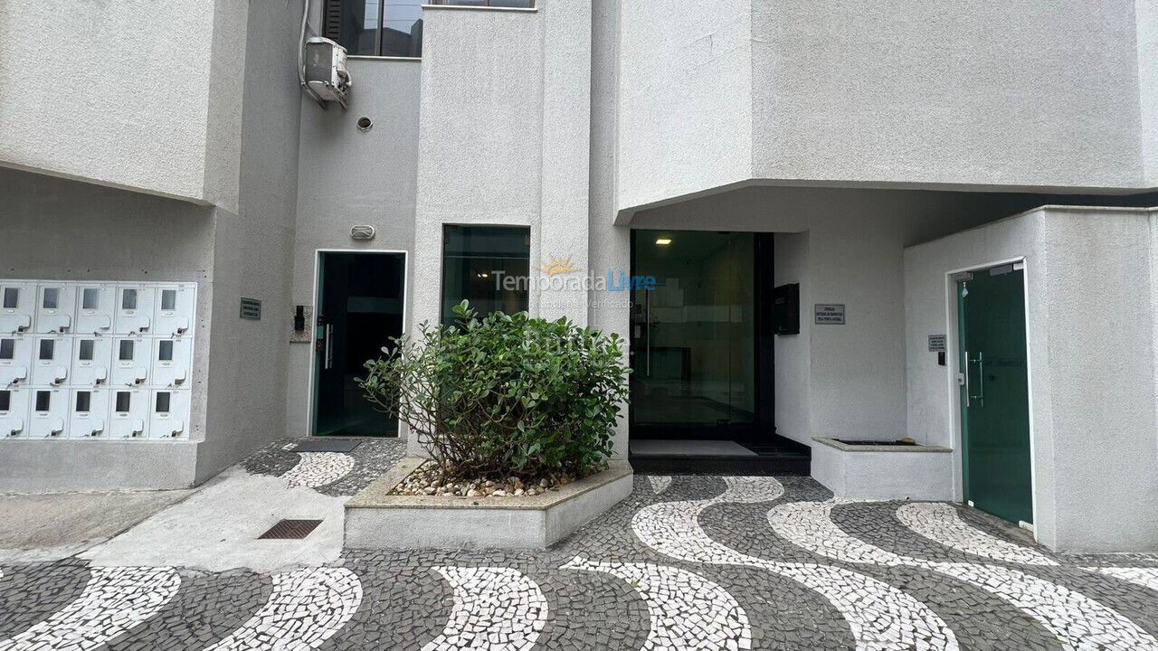 Apartamento para aluguel de temporada em Itapema (Meia Praia)
