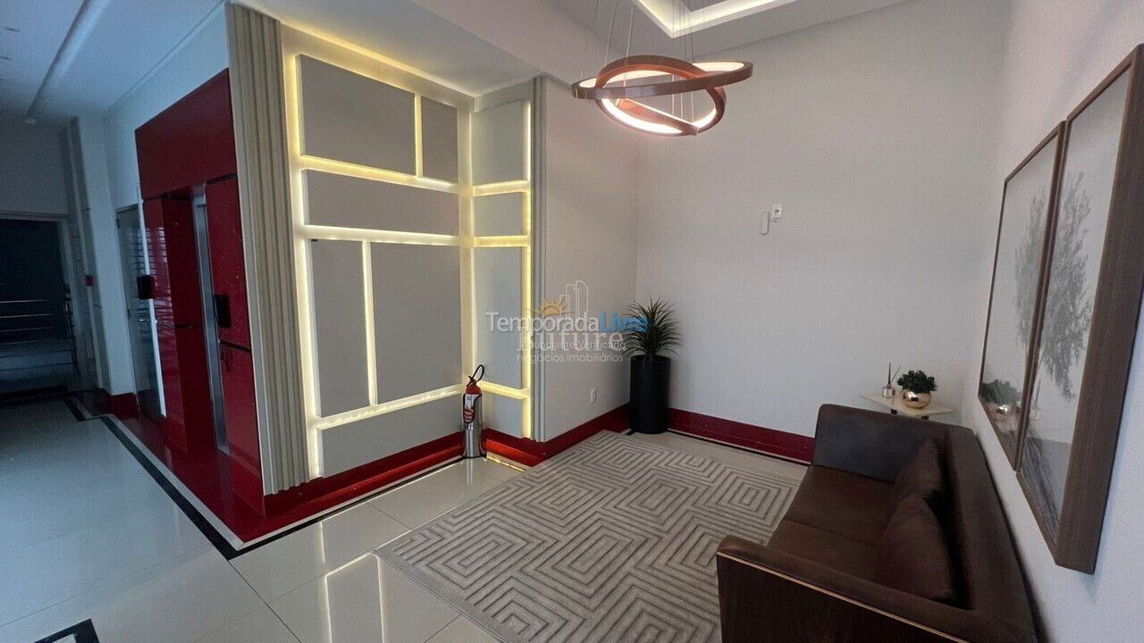 Apartamento para aluguel de temporada em Itapema (Meia Praia)