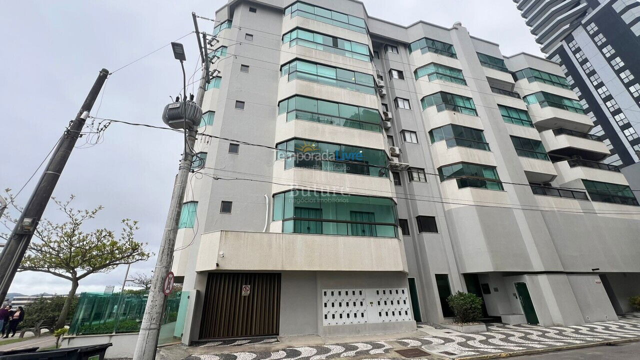 Apartamento para aluguel de temporada em Itapema (Meia Praia)