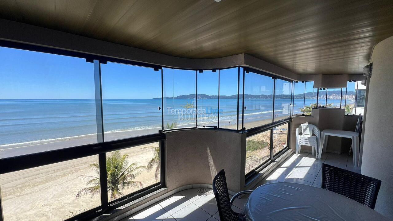 Apartamento para aluguel de temporada em Itapema (Meia Praia)