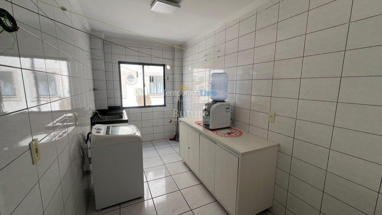 Apartamento para aluguel de temporada em Itapema (Meia Praia)