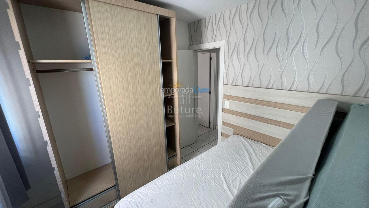 Apartamento para aluguel de temporada em Itapema (Meia Praia)