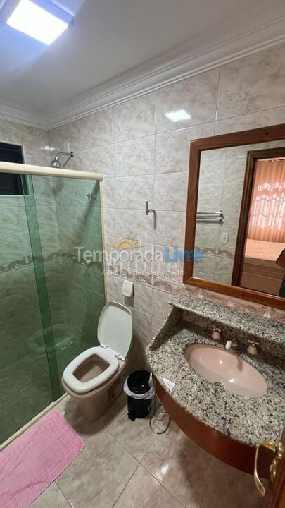 Apartamento para aluguel de temporada em Itapema (Meia Praia)
