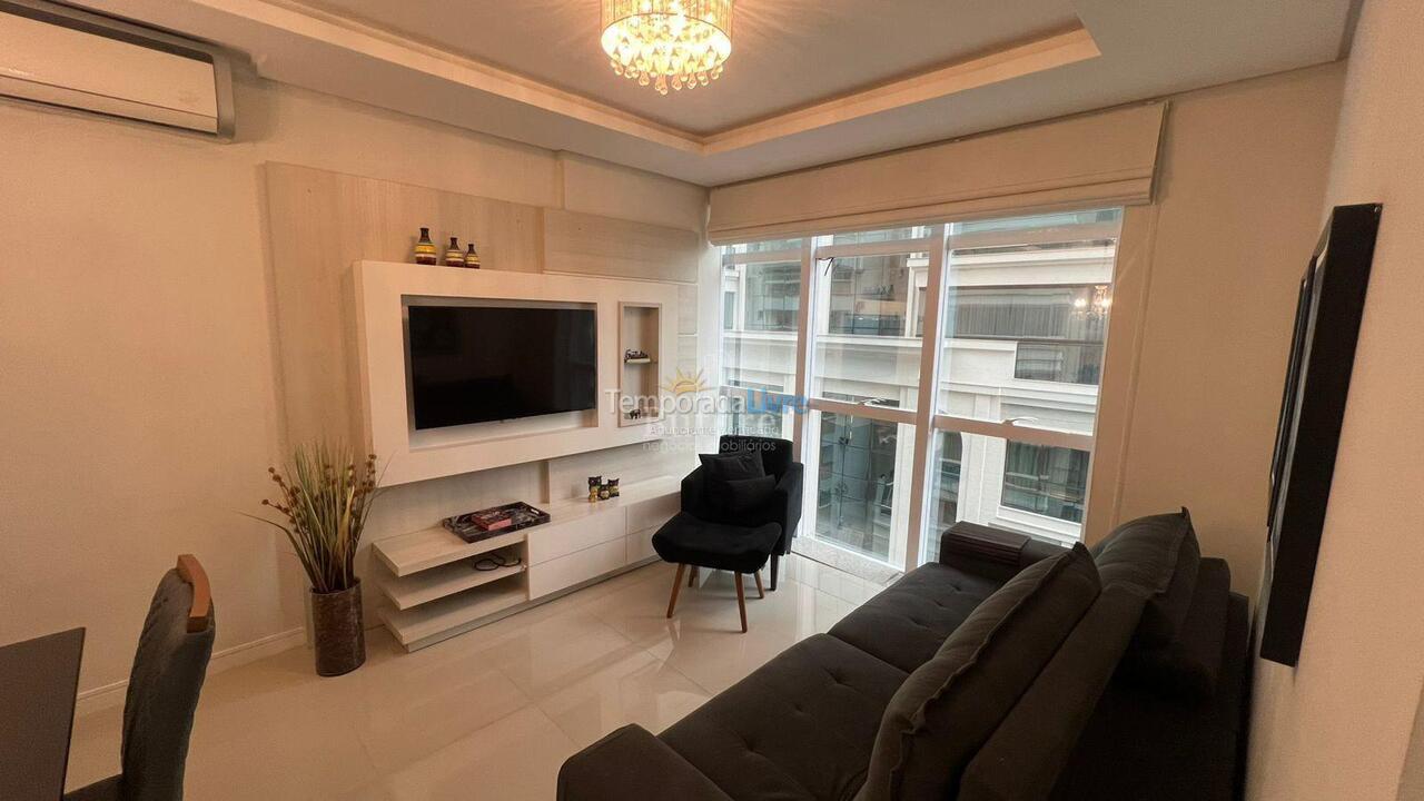 Apartamento para aluguel de temporada em Itapema (Meia Praia)
