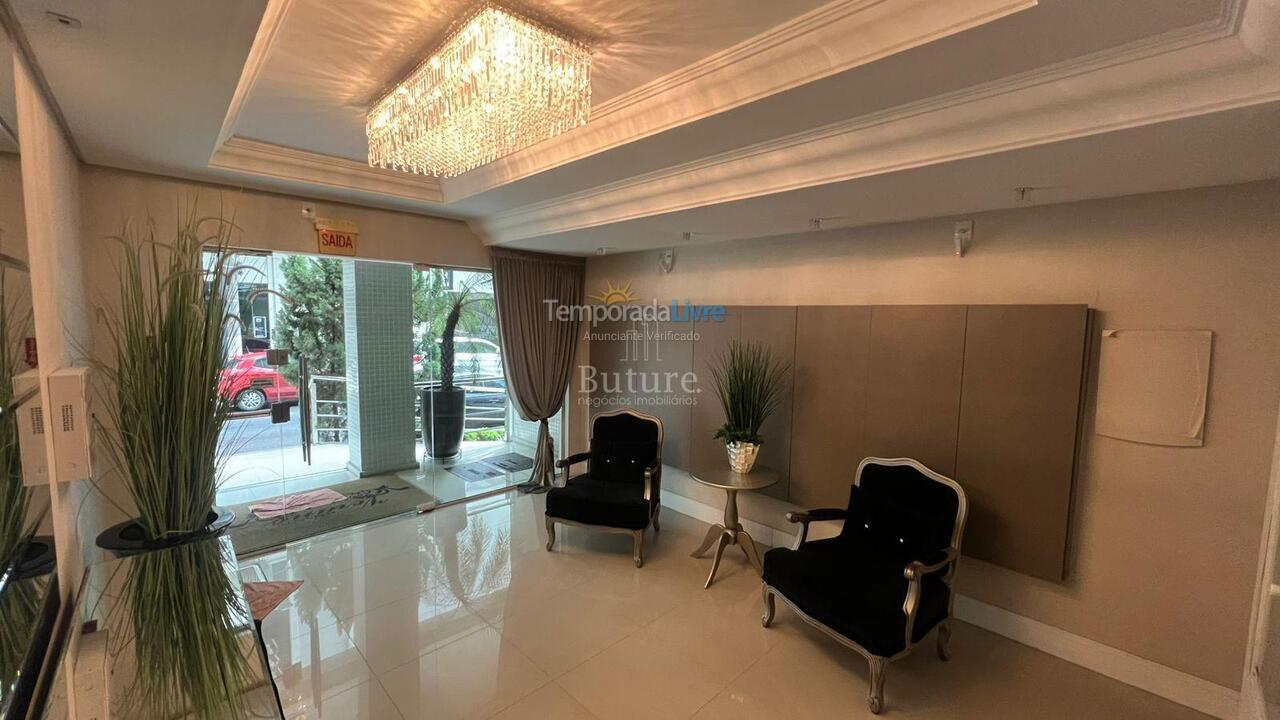 Apartamento para aluguel de temporada em Itapema (Meia Praia)