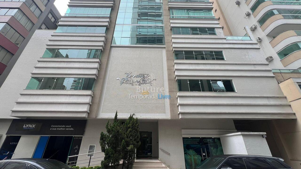 Apartamento para aluguel de temporada em Itapema (Meia Praia)