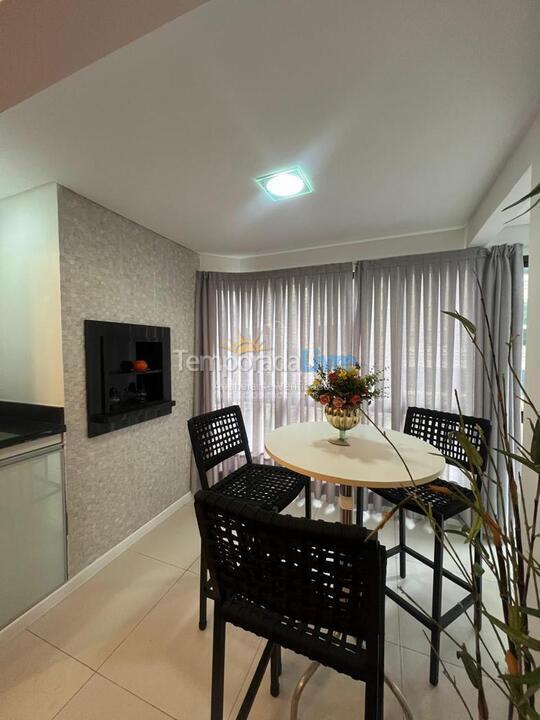 Apartment for vacation rental in Itapema (Meia Praia)