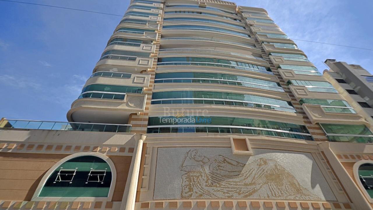 Apartamento para aluguel de temporada em Itapema (Meia Praia)