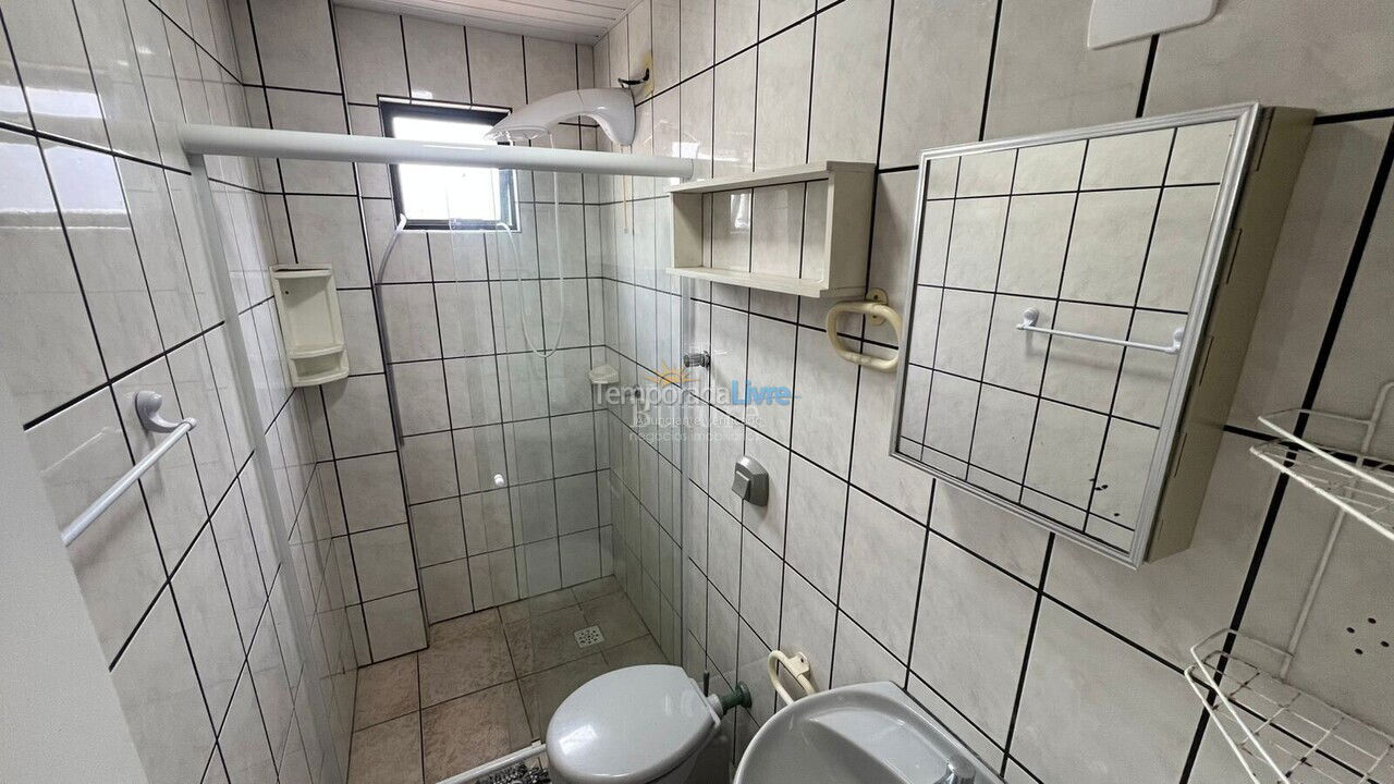 Apartamento para aluguel de temporada em Itapema (Meia Praia)