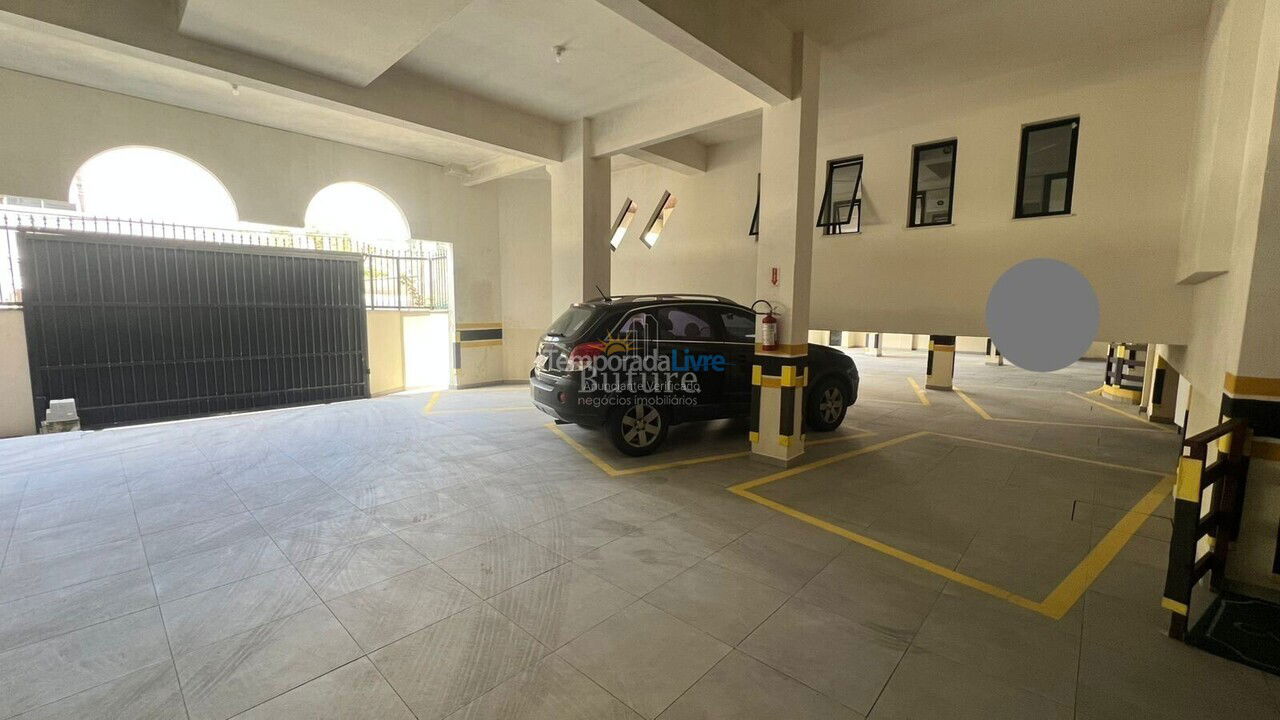 Apartamento para aluguel de temporada em Itapema (Meia Praia)