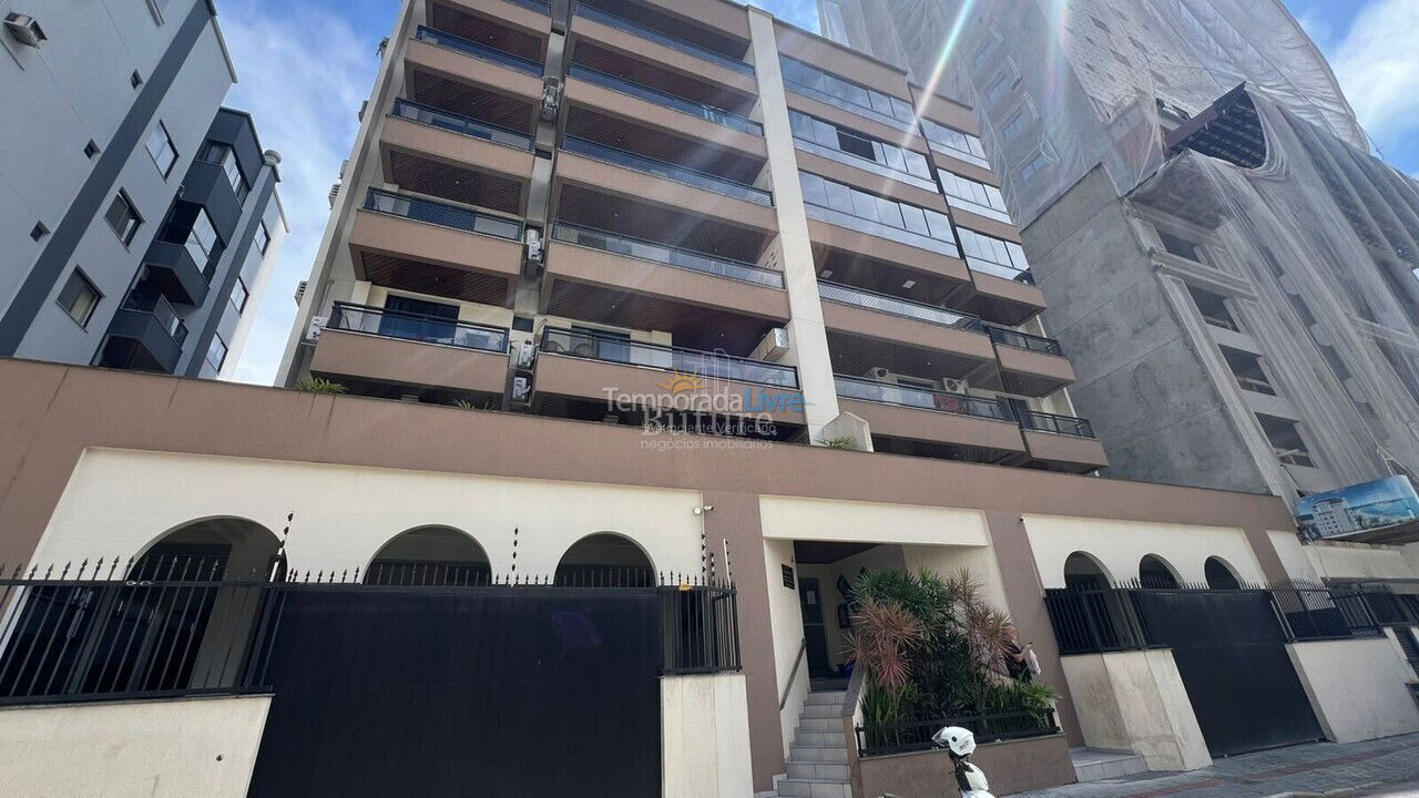 Apartamento para aluguel de temporada em Itapema (Meia Praia)