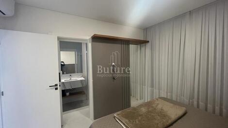 BEAUTIFUL AND SPACIOUS APARTMENT WITH 3 SUITES, LEFT, 2ND AV.