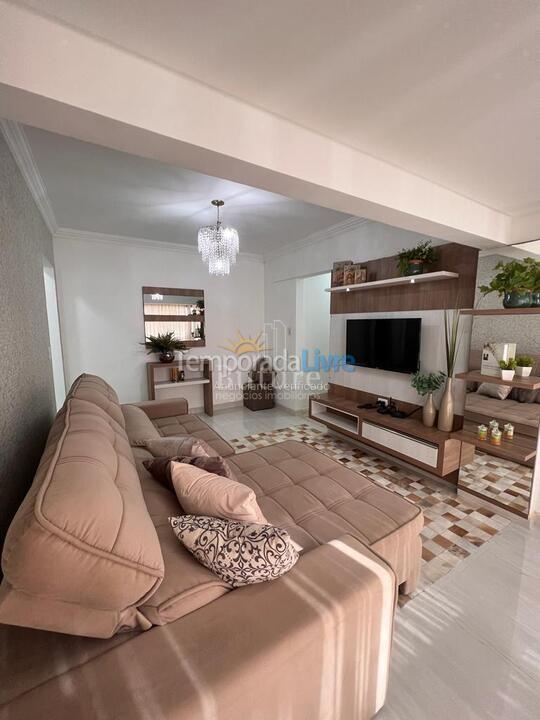 Apartamento para aluguel de temporada em Itapema (Meia Praia)