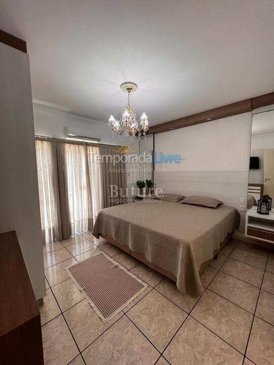 Apartamento para aluguel de temporada em Itapema (Meia Praia)