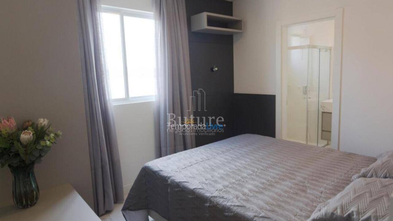 Apartamento para aluguel de temporada em Itapema (Meia Praia)