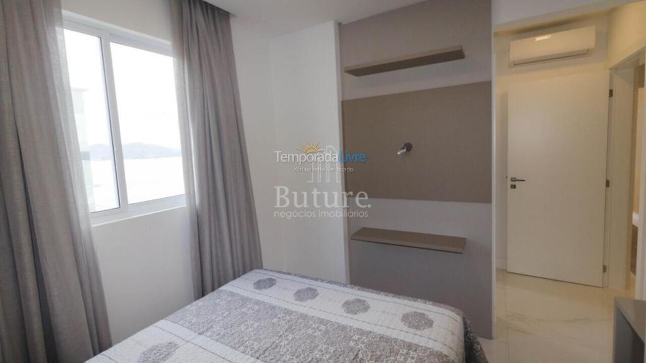 Apartamento para aluguel de temporada em Itapema (Meia Praia)