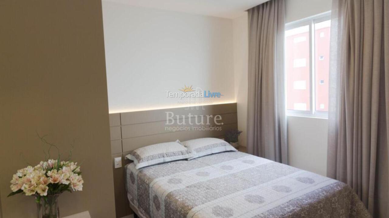 Apartamento para aluguel de temporada em Itapema (Meia Praia)