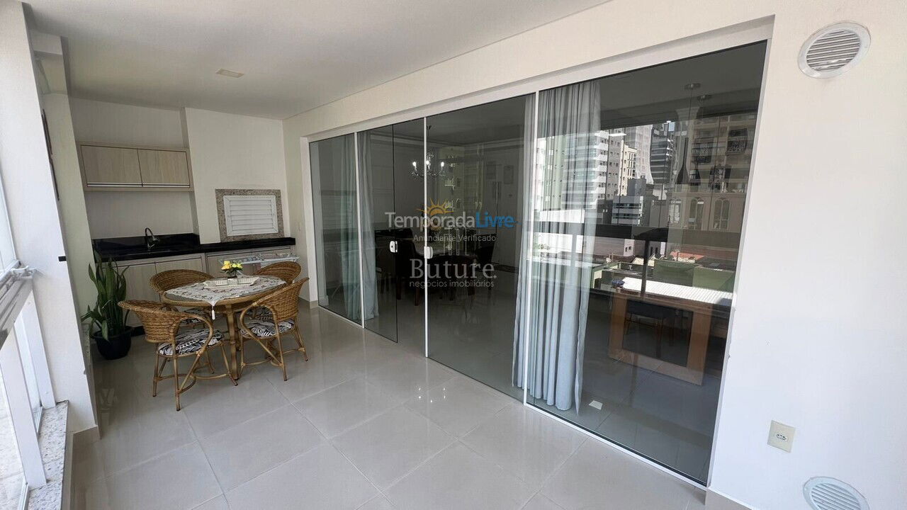 Apartment for vacation rental in Itapema (Meia Praia)