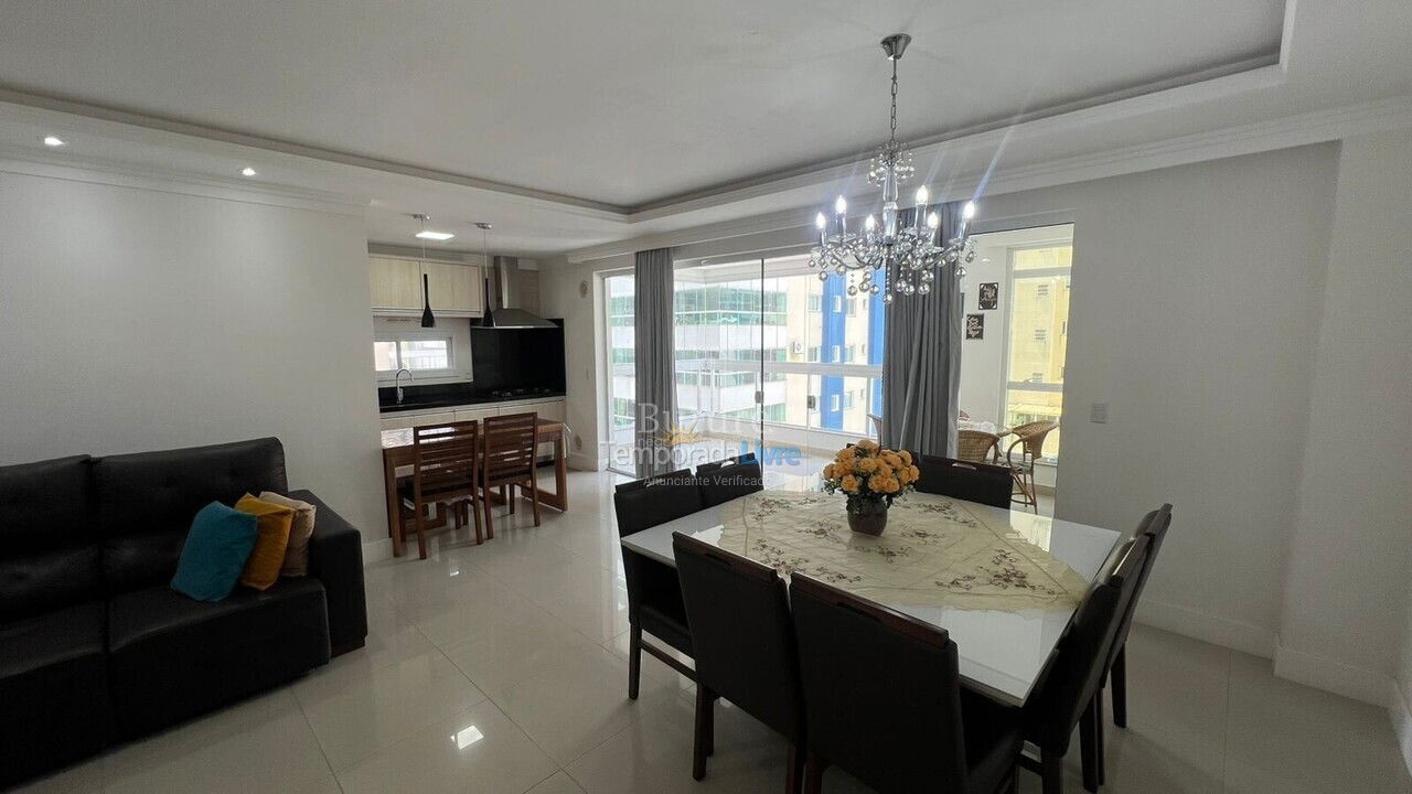 Apartment for vacation rental in Itapema (Meia Praia)