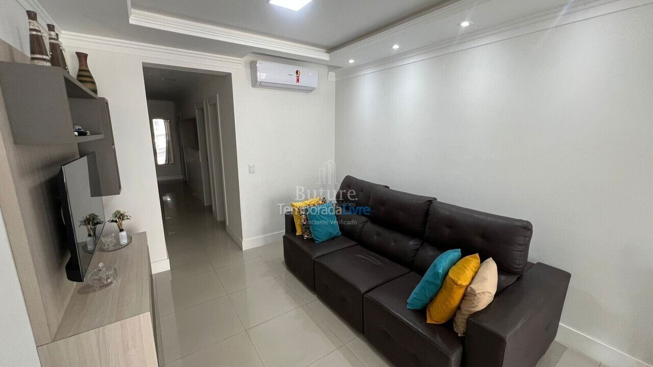 Apartment for vacation rental in Itapema (Meia Praia)