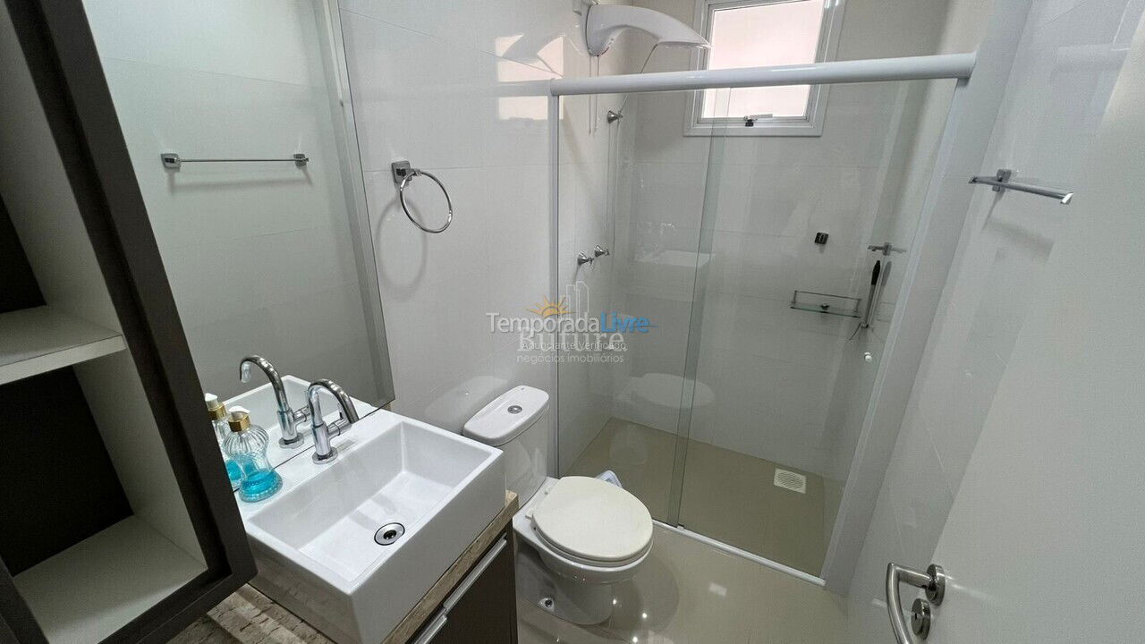 Apartment for vacation rental in Itapema (Meia Praia)