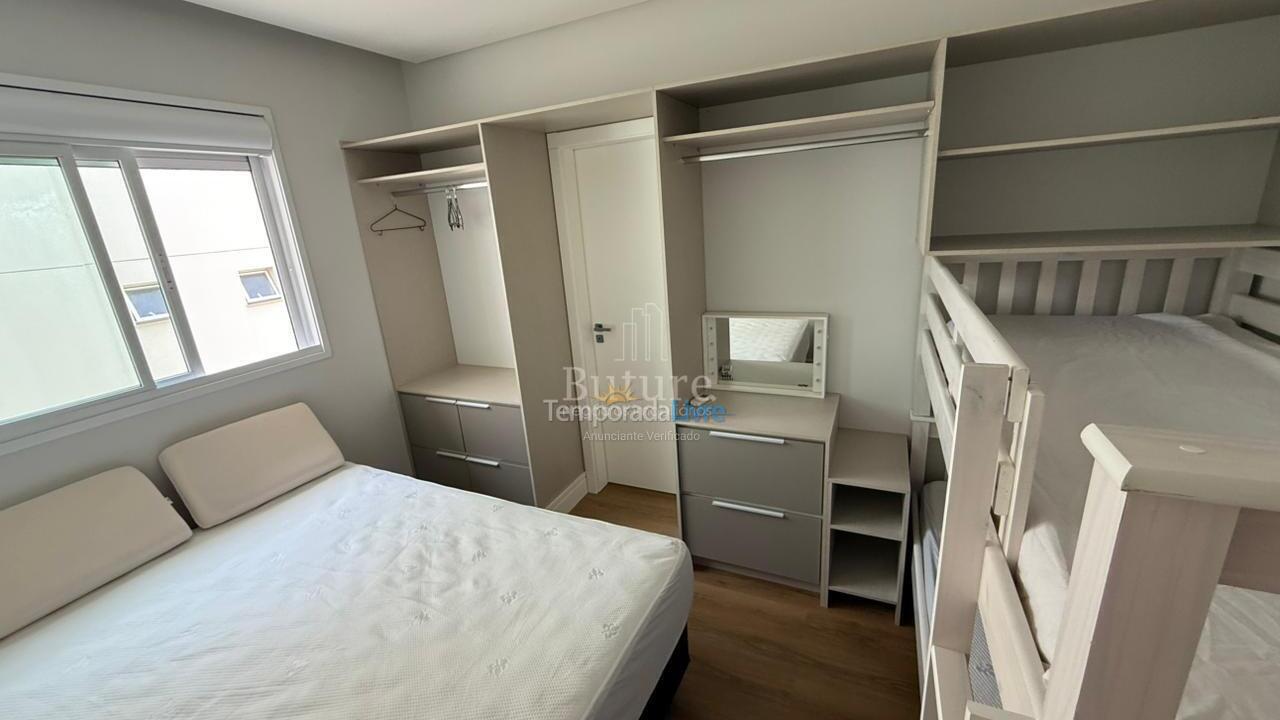 Apartment for vacation rental in Itapema (Meia Praia)