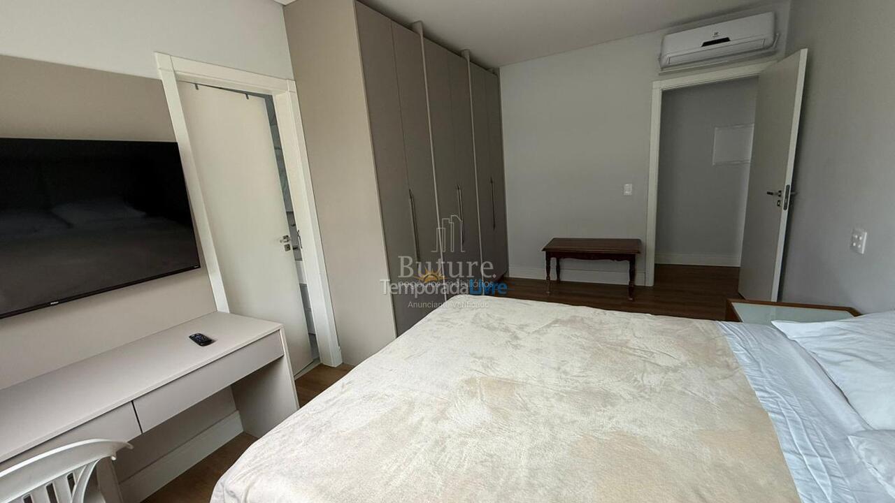 Apartment for vacation rental in Itapema (Meia Praia)