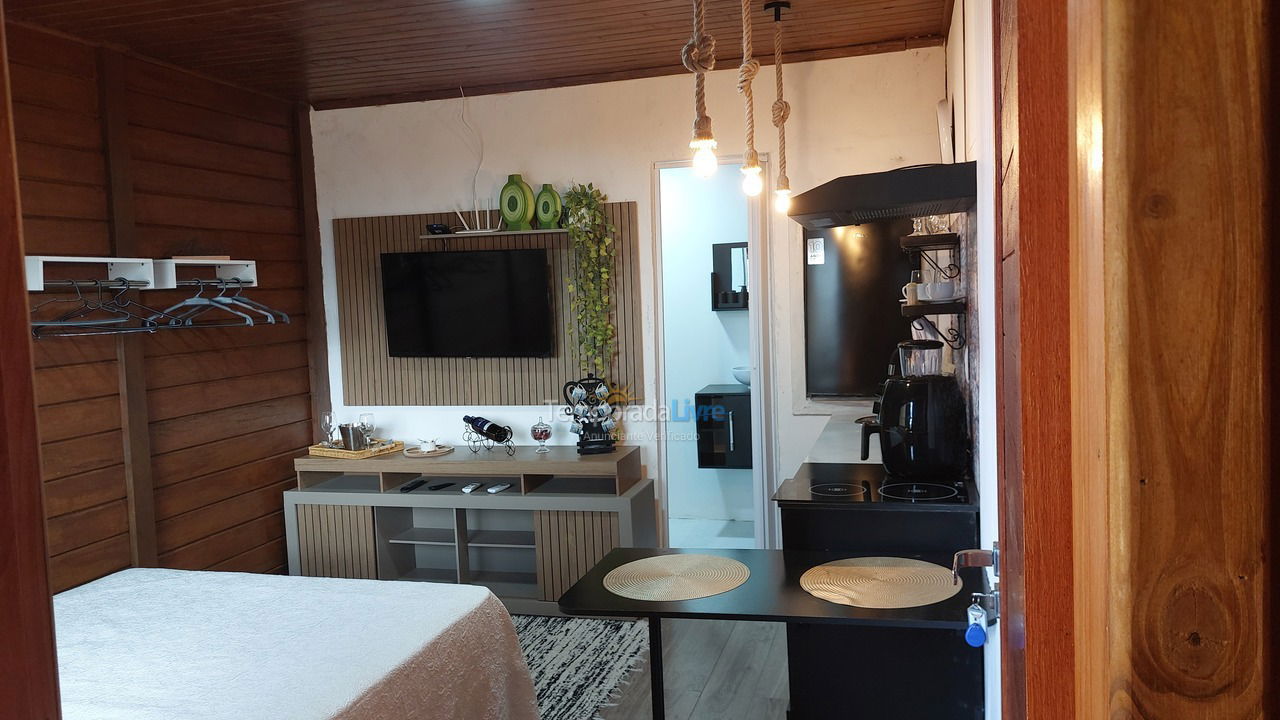 Casa para aluguel de temporada em Serra (Praia de Capuba)