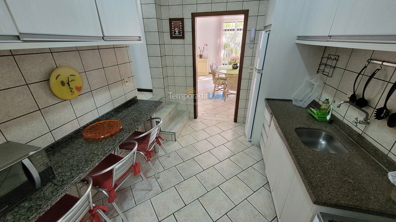 Apartment for vacation rental in Bombinhas (Praia de Bombas)