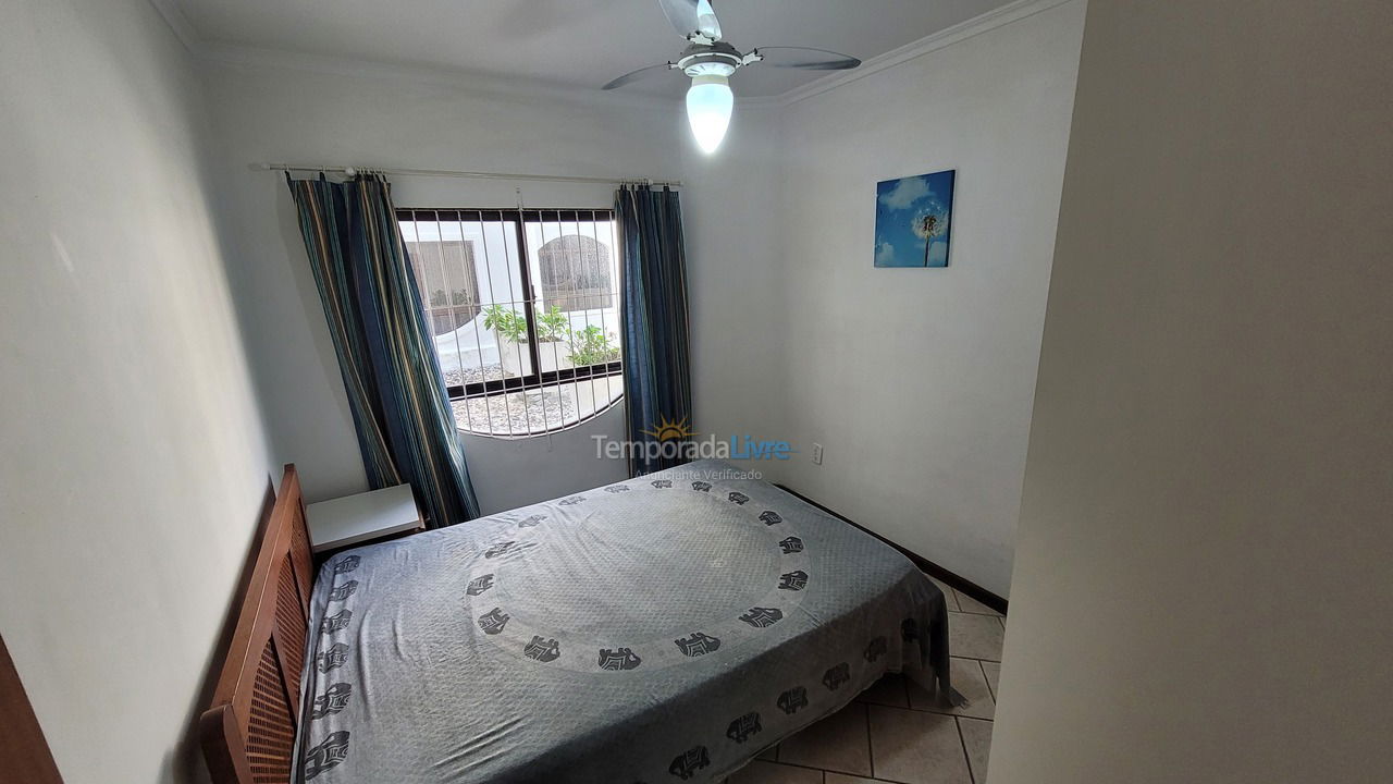 Apartment for vacation rental in Bombinhas (Praia de Bombas)