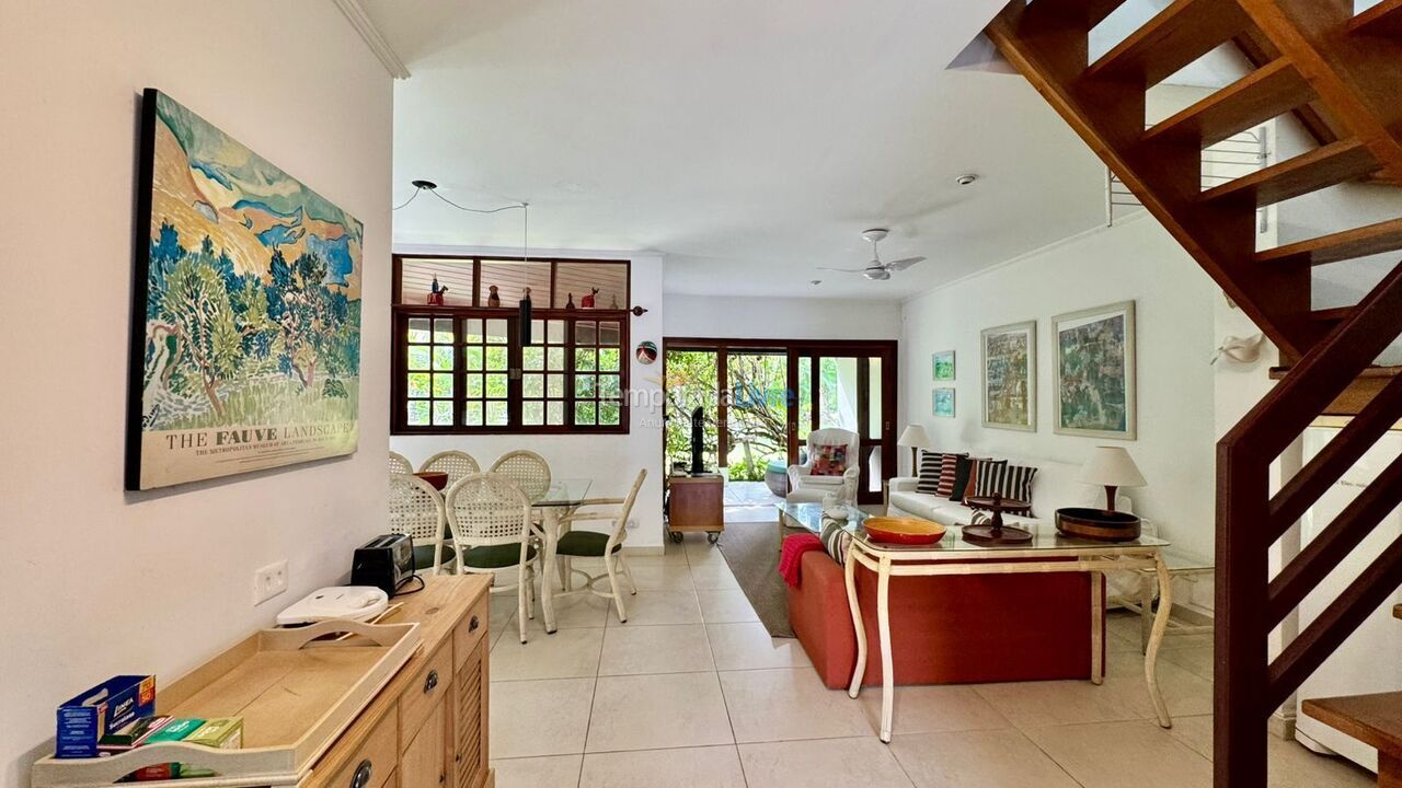 Casa para aluguel de temporada em São Sebastião (Praia da Baleia)