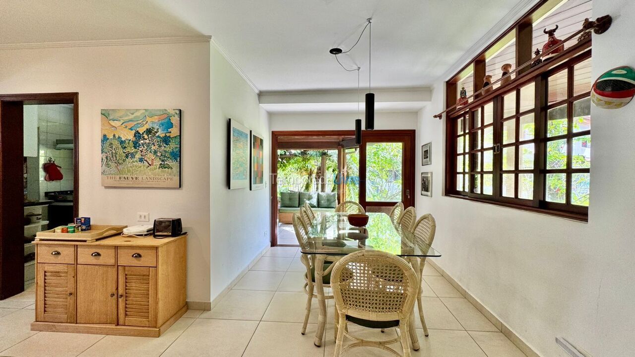 Casa para aluguel de temporada em São Sebastião (Praia da Baleia)