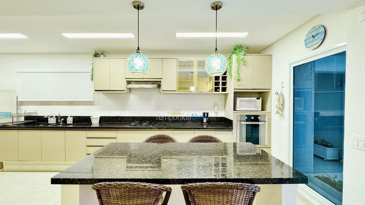 Apartamento para alquiler de vacaciones em Guarujá (Enseada)