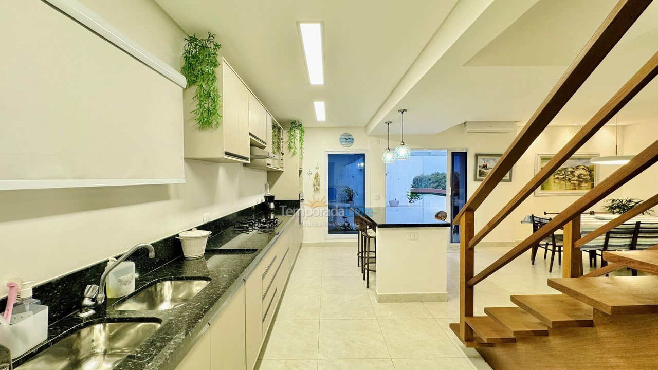 Apartamento para alquiler de vacaciones em Guarujá (Enseada)