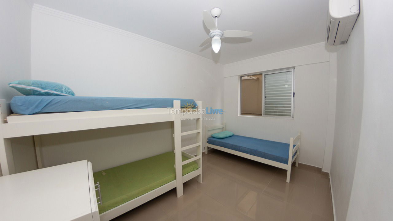Apartamento para aluguel de temporada em Bombinhas (Praia de Bombas)